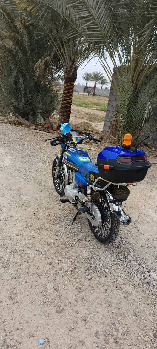 للبيع موديل 25 مكينه 200  مكفوله اوراق منفيس شاشه تعرض فيديو السعر 850 المكان الكرمه للستفسار ***********
