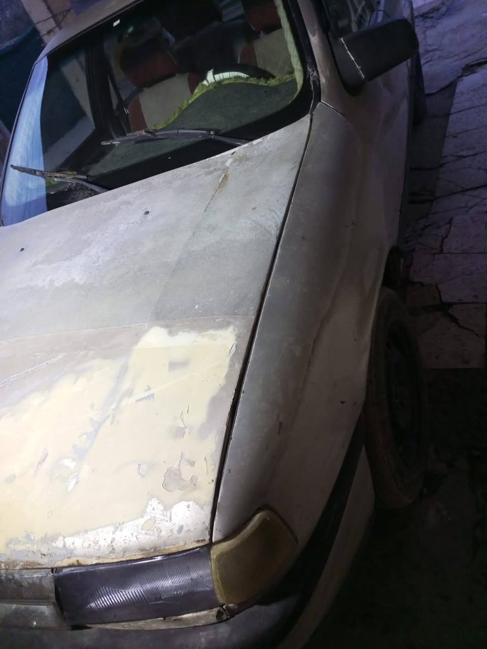 سلام عليكم  اوبل فكتره موديل 1991رقم ديالى مكينه 2000كير عادي خير من الله لبيع اومروس حسب لقناعه السعر 26 وبيه مجال ***********
