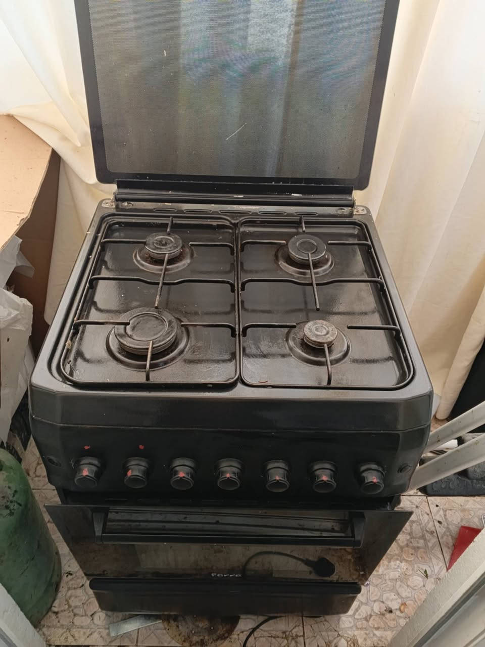 هەمووی هی یەک ماڵە لەسلێمانیە 
قەنەفەی 10نەفەری300هەزار
تەباغی چوار چاو 55هەزار 
فەرش 25هەزار 
دوو مێزی ئیکیا رەنگی سپی 30هەزار


**إذا كنت صاحب هذا الإعلان وتريد حذفه لأي سبب، رجاءا أرسل رسالة إلى الدعم الفني**