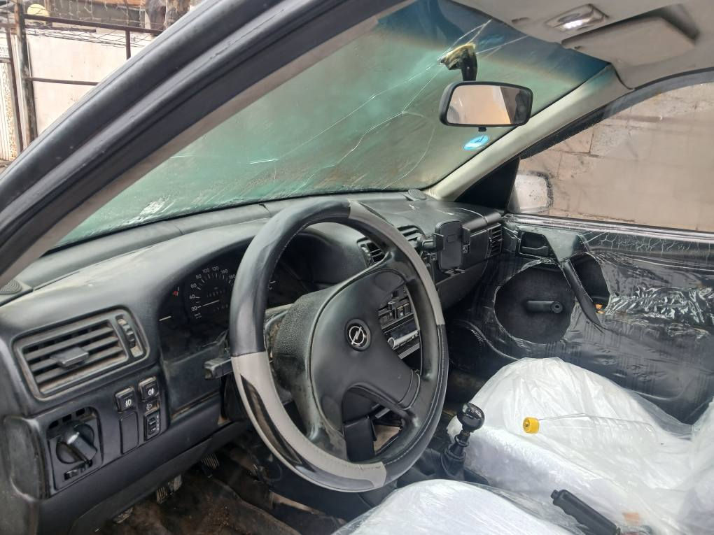 فيكترا مؤديل 1993 گئر عادي مه كينه 20 گئري به شه رت و مه كينه ى كم ده نگي هه يه زينكه و سه نه وي نويه تاكو2031 هه زه و فه حسي نويه جوار تايه ي نوي له بنه توند توله كاره بايي و كه رمي هه مووي مه زبوته بي ليدرانه و ليدراني نيه
وه ركه ران و براوه به شه رت ته كسي بووه كراوه ته وه خصوصي
وه كاله و به ناوكردن به شه رت
شوين. هه ولير
سعري 36 وه رقه و مجال شقلاوة, أربيل


**إذا كنت صاحب هذا الإعلان وتريد حذفه لأي سبب، رجاءا أرسل رسالة إلى الدعم الفني**