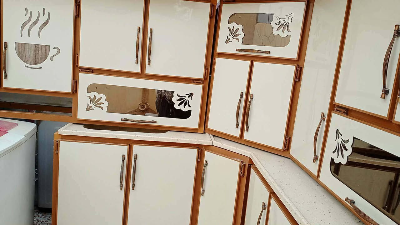 السلام عليكم
كاونتر الامنيوم اربع قطع مستعمل نضيف جداً جداً 
السعر والاستفسار خاص.


**إذا كنت صاحب هذا الإعلان وتريد حذفه لأي سبب، رجاءا أرسل رسالة إلى الدعم الفني**