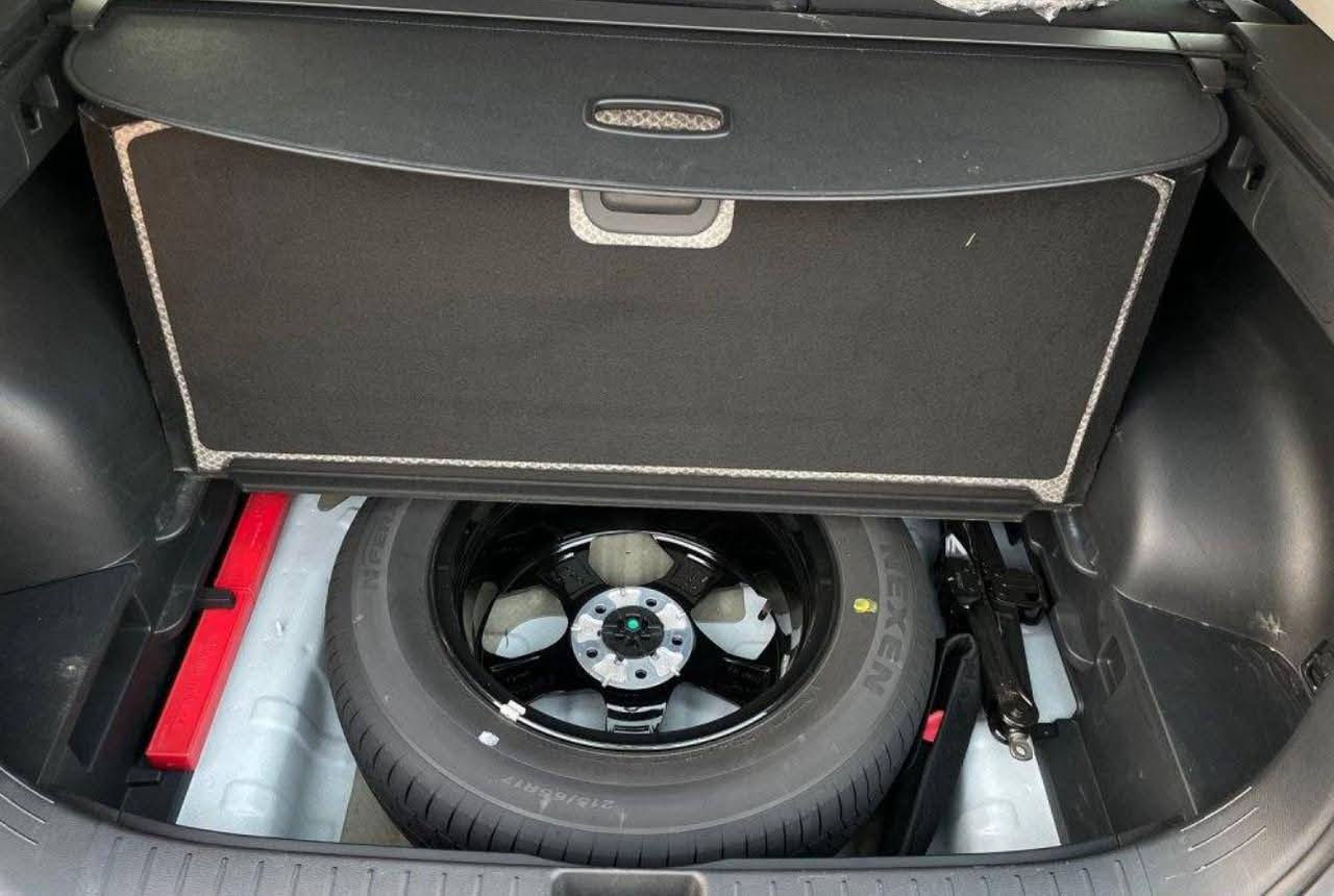 السلام عليكم
للبيع كيا سبورتج خليجي موديل 23
بدون رقم ماشية ٣٣ الف مكينه 2000 دوش منفيس بأسمي السعر 180 وبيه مجال ***********
