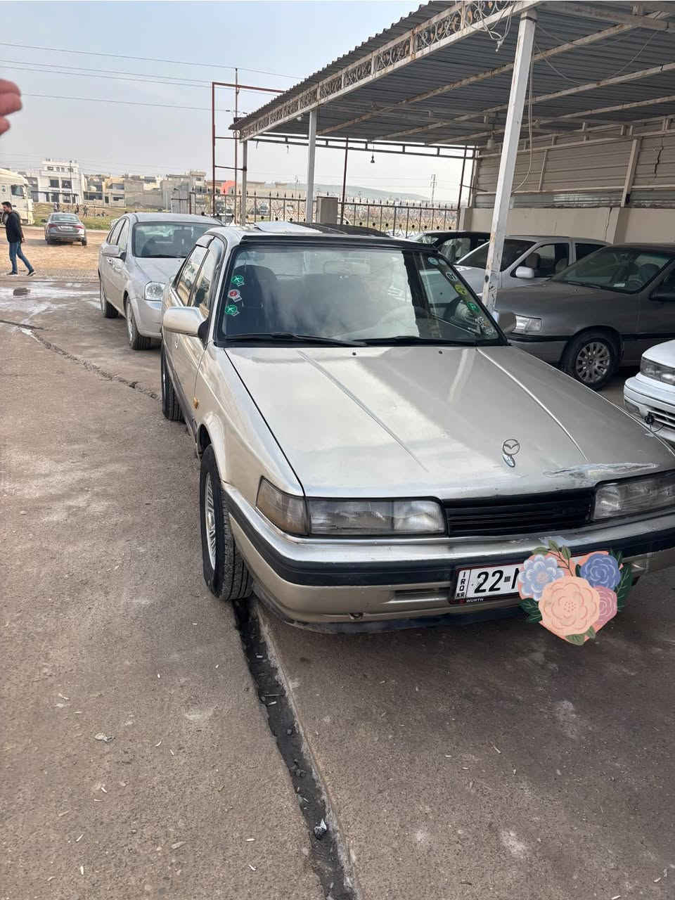 مازدا للبيع موديل 1990 صبغ جمالية 
رقم اربيل كير وا محرك شرط 
سعر 40 ورقة عنوان سنجار 
واتساب ***********
