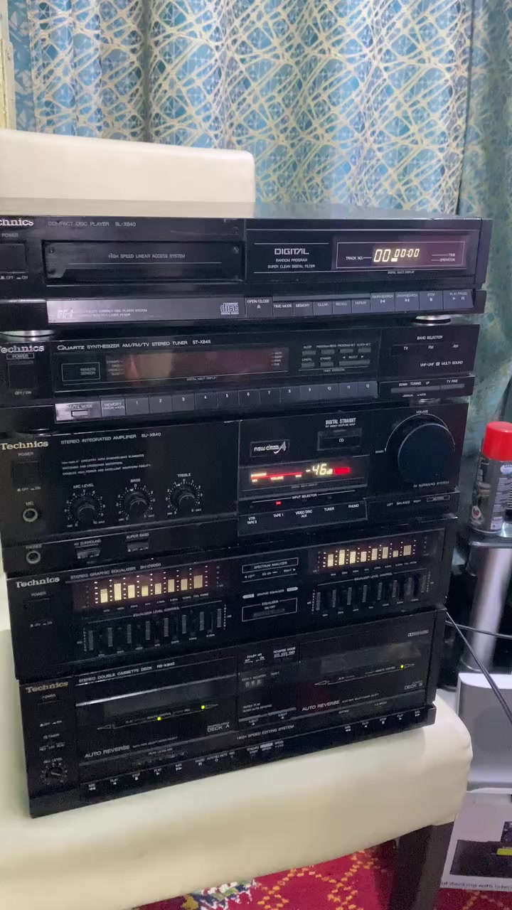 سلام عليكم سستم نضيف لا مفتوح ولا مصلح بدون سماعات وكله شغال راديو مسجل اوكس صوت مابيه


**إذا كنت صاحب هذا الإعلان وتريد حذفه لأي سبب، رجاءا أرسل رسالة إلى الدعم الفني**