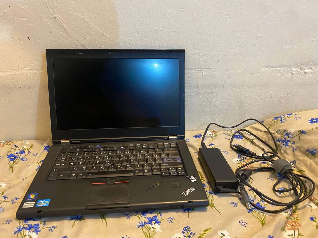 🧑‍💻لابتوب Lenovo للبيع

•  المعالج: Intel Core i7-2640M بسرعة 2.80GHz
•  الرام: 4GB DDR3
•  التخزين: SSD سعة 120GB (112GB)
•  كرت الشاشة: Intel HD Graphics 3000
•  نظام التشغيل: Windows 10 Pro (64-bit)
•  الشاشة تعمل بشكل جيد، والجهاز مناسب للدراسة، والتصفح، وبرامج الأوفيس، ومشاهدة الأفلام.

الحالة: الجهاز يعمل بصورة جيدة، وجاهز للاستخدام مباشرة.

السعر: ( 120الف دينار عراقي )
الموقع: (تكريت)
للاستفسار يرجى التواصل على الخاص.
(***********)

السعر بي مجال للشراي.
