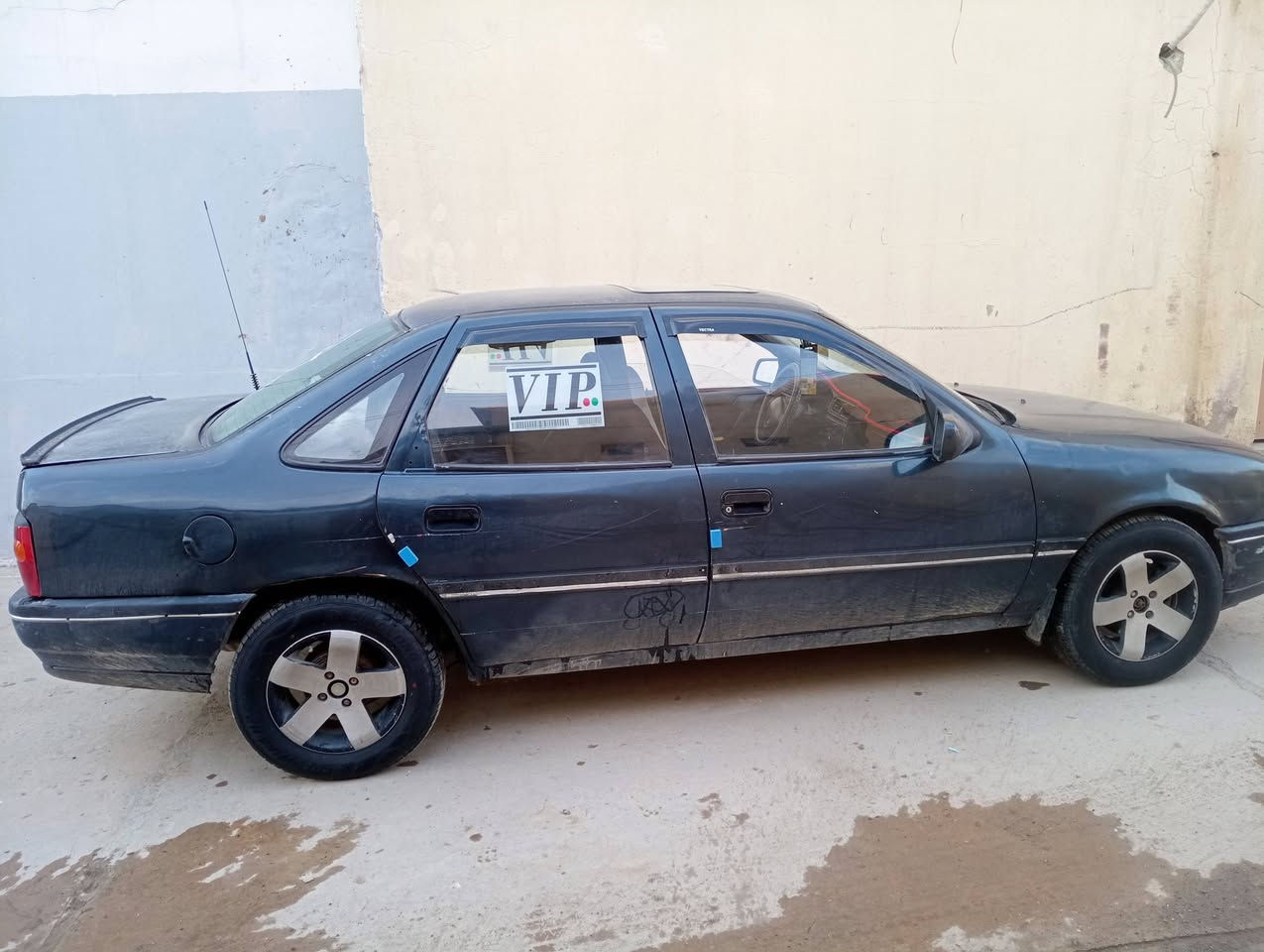 اوبل فكترا حجم 18 موديل 91 رقم مسطره انكليزي سنويه الى 30 هزه جديده شرطه تحویل كوبون بنزین موجود السعر 37 وبيها مجال رقم ***********
