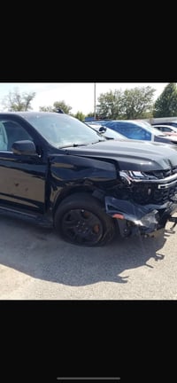 سلام عليك تاهو البيع موديل 2024رقمه بصره حادثه جاملغ فقط ماشيه 35 0772...