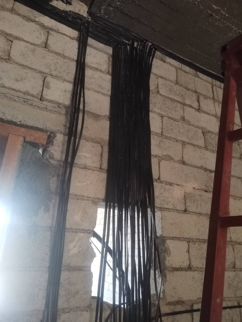 بسم الله الرحمن الرحيم
تأسيس كهرباء 
من صفر الى التسليم 
سيمز   بوري نشر جكشنات 
خطوط  ستلايت  كامرات  انترنيت درج بيانو
 تأسيس  وربط  شرط شغل راقي 
وكافت الضمانات  
للتواصل والاستفسار اتواصلو معنا على رقم 
فلاح ابو أبراهيم ***********
