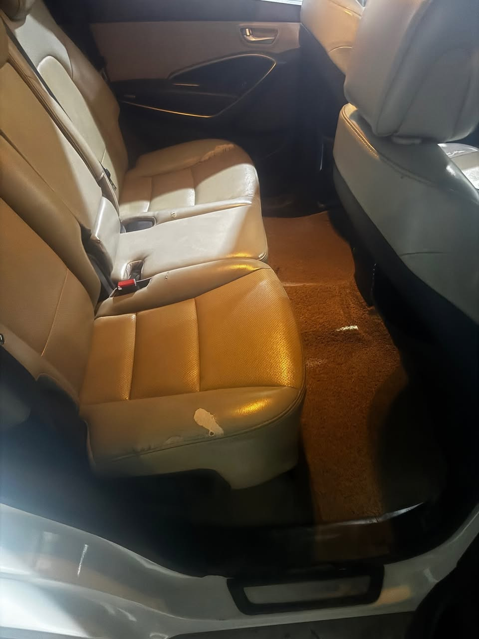 سلام عليكم مرخصت الادمن سنتافي موديل 2014 محرك 6 بسمي رقم بصره جديد سياره جاهزه خليجي نصف المدكر الخلفي صبغ السعر 175 هاتف وتساب ***********
