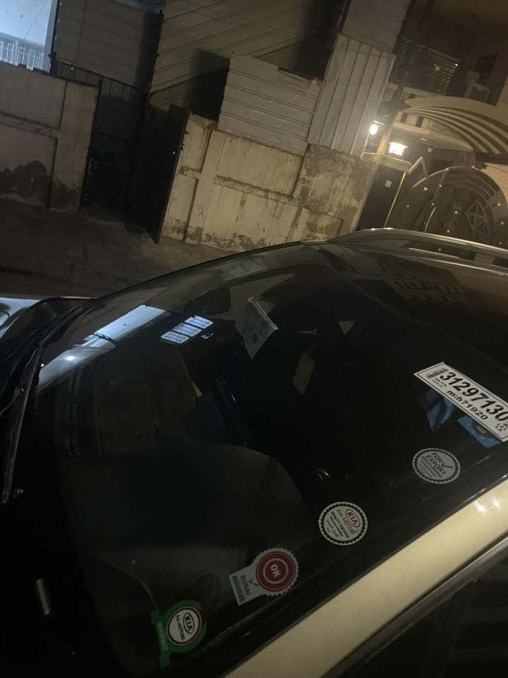 سورنتو موديل ٢١ فوللل للخير vip السياره تخبل حادث بنيد وجاملغ لا لغود ولا شواصي السياره اعله فئه بل سورنتو كله فوللللللللللللل بسعر جدا مناسب مال بيع مستعجل
  السياره لون ذهبي تو كلر رقم الهاتف ***********
