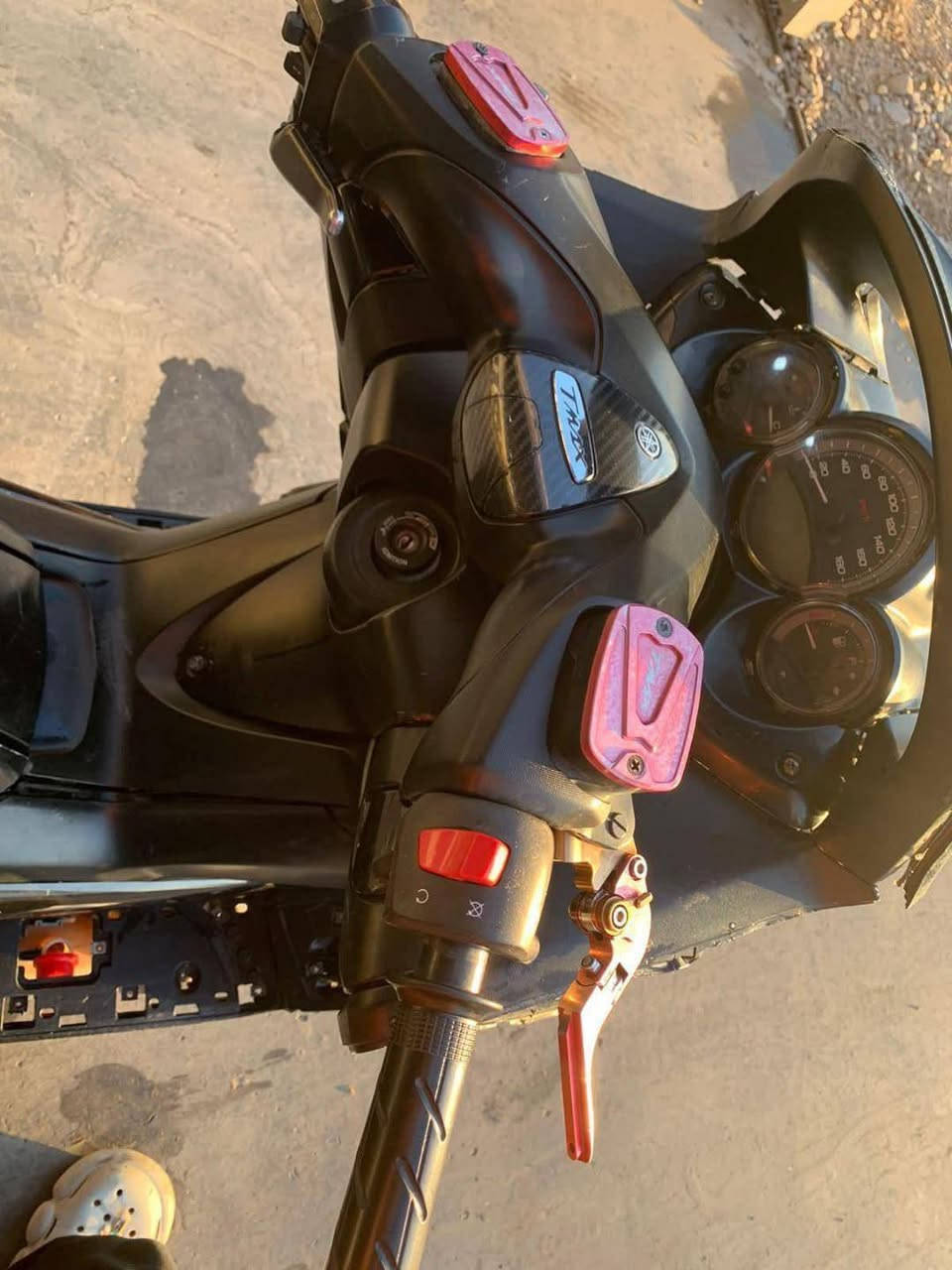 سلام عليكم تي ماكس 11 للبيع او مراوس حسب القناعه ***********
