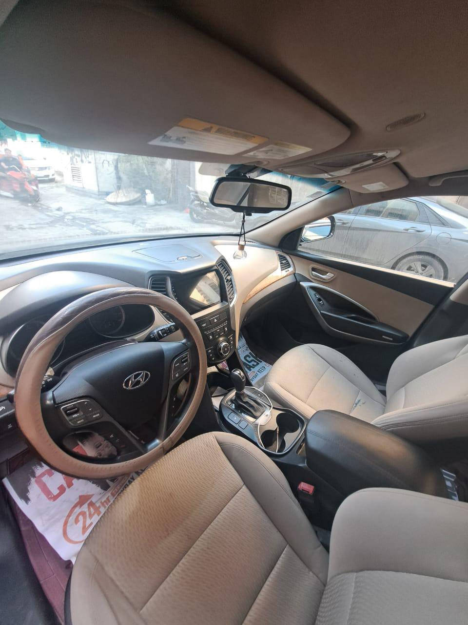 سنتافيا 2016 وارد امريكي 2400 السياره ضررها واضح بسيط ومواصل لا شاصي ولا لغود مطاك بيها ايرباك السياره حلوه ونصبتها بالحقيقه احلى السياره بيها كلير من امريكا صفحه عكس السايق بدون ضربه فقط كلير السياره مواصفات عاديه تحكم ستيرن تدفئه كشنات السياره سعرها 135 وبيها مجال قليل حك الجيه
رقم الهاتف:***********
مكان السياره بغداد الراشديه
