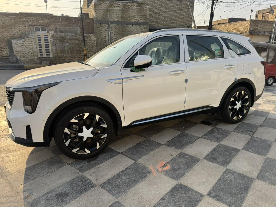 كيا سورنتو 2025 بدون رقم
فول فول فول مواصفات ( فحص مؤقت )

( 5 كامرات ) قمارة حديد

( بعدها بنايلون الشركة ) 

ماشية 4 الاف فقط

مستعجل ع البيع 

السعر 330 

للأستفسار ***********
