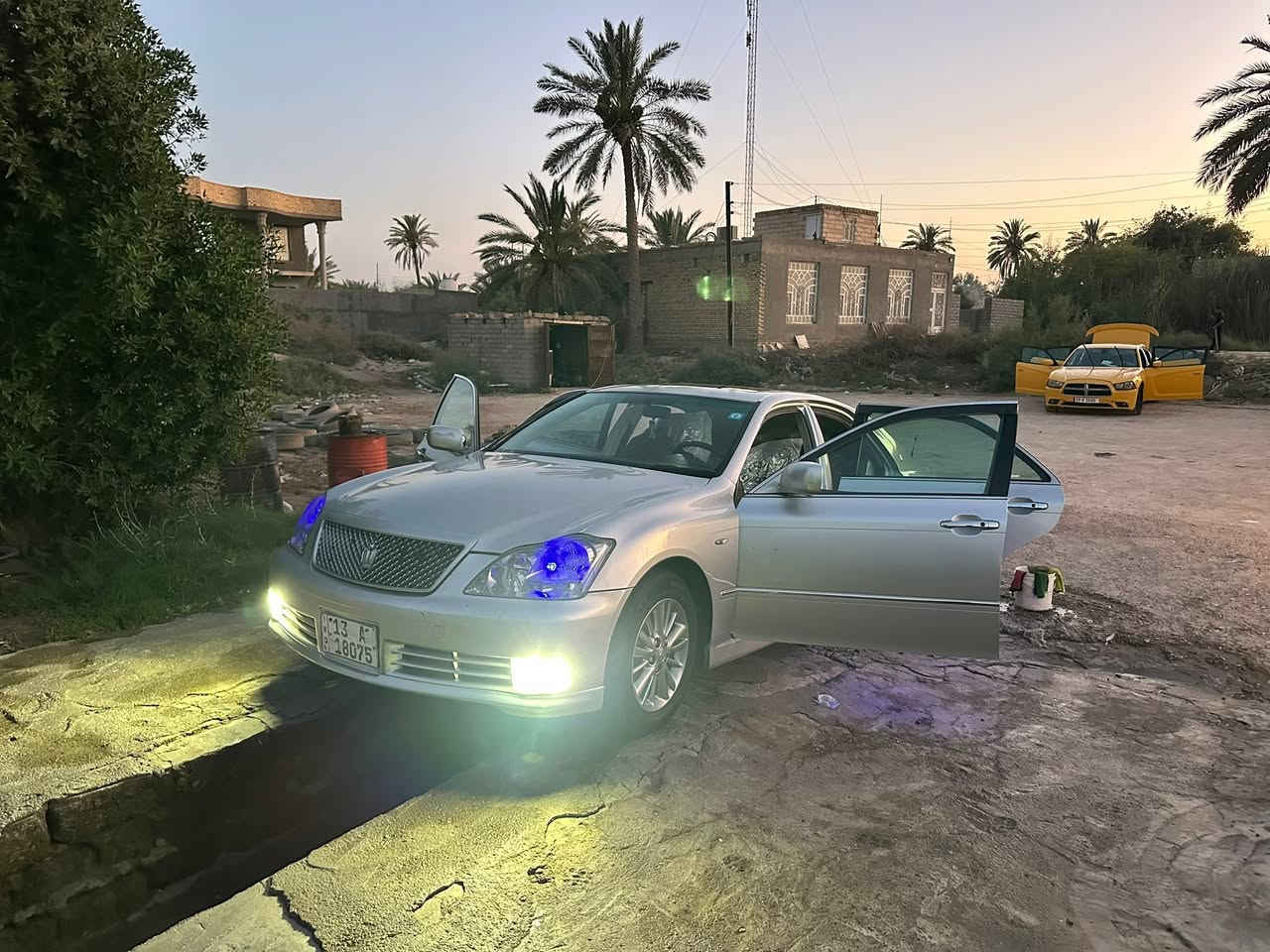 شاهينه للبيع ٢٠٠٥
اثلث فول مواصفات تلث دكم
بيها صبغ بل مدكر لخلفي اثر ضربه كلش خفيفه ولباقي 
اصوليه رقم ميسان هزه وسنويه جدد مداور ثاني يوم 
مكينه وتبريد شرط حداديه ٧٠٪؜ 
كيرها بي رجفه تطلع بل ٤٠ فحصت كل واحد يكلي شكل ابيع كير كايم  سعر مال كصه قماره وانتم تعرفون لسوك ب١٣٦ ذب فلوس لكير وي شغله ٣ ورقات ب١٣٣ وتجي تشوف وتشلع عيوني ماكطع سعر بل تلفون  

ذي قار سوق الشيوخ 
***********
