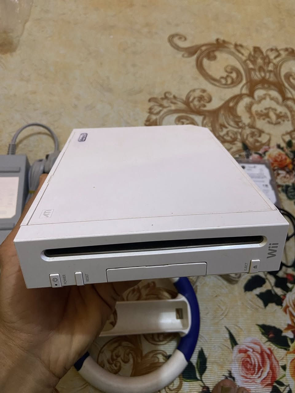 السلام عليكم
نينتندو وي جهاز نضيف كامل ملحقات وياه دركسون مهكر بي هاي الالعاب الموضحه بالفيديو وبي مجال  تكدر تخلي بعد العاب 

السعر 25

توصيل متوفر


**إذا كنت صاحب هذا الإعلان وتريد حذفه لأي سبب، رجاءا أرسل رسالة إلى الدعم الفني**