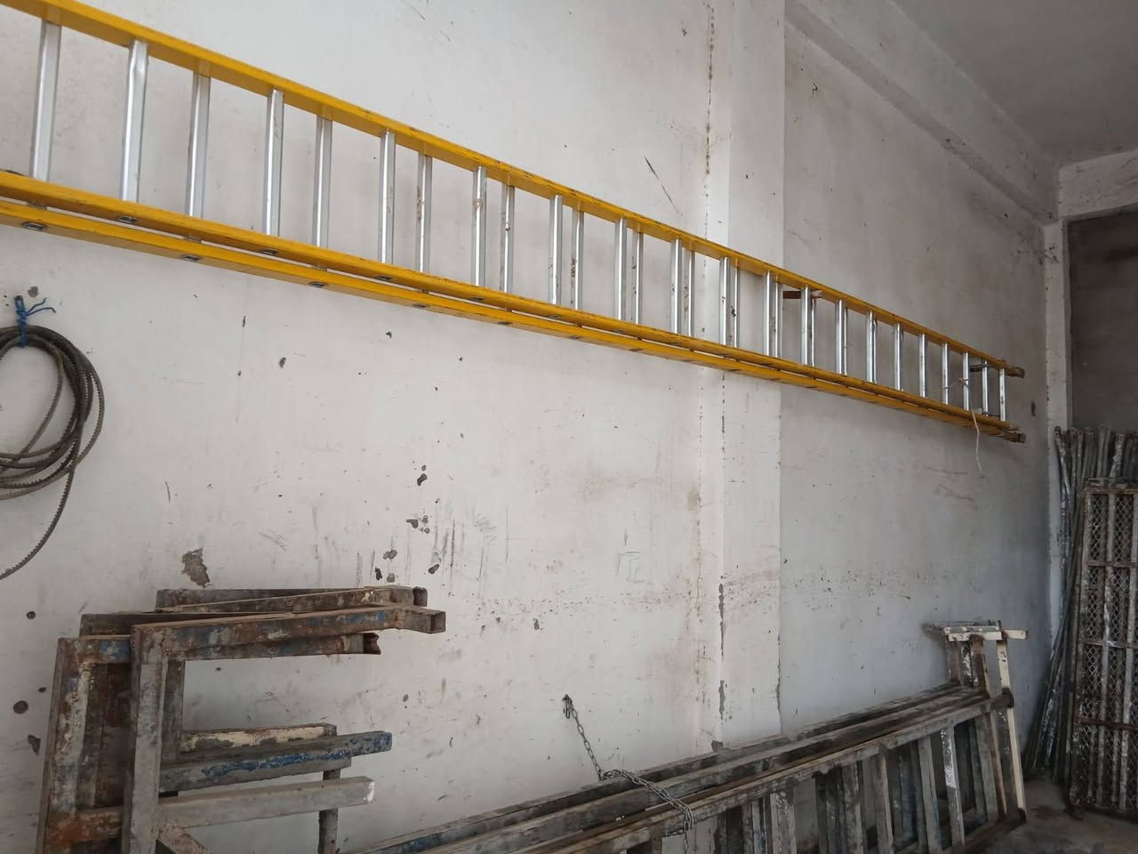 سلام عليكم سكلة للبيع كاملة من كلشي مكان ديالى بعقوبة السعر 7مليون للستفسار التصال  على رقم *********** مكلف بل نشر
