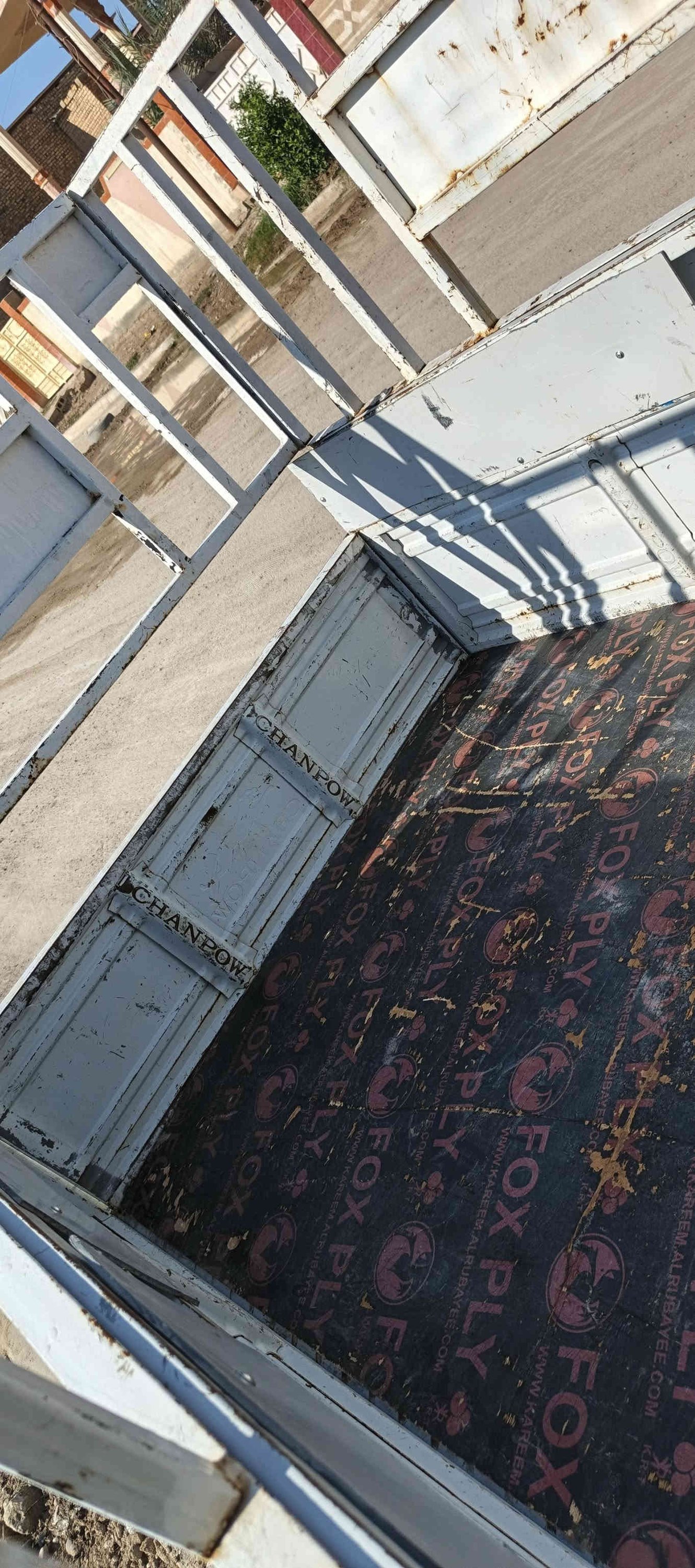 السلام عليكم 
ستوته جمره للبيع كامله مابيها أي نقص نضافه كدامك مثل ماموضح بالصور موديل ٢٠٢٣ مكاني الطارميه السعر مليونين و٤٠٠  للتواصل ***********
