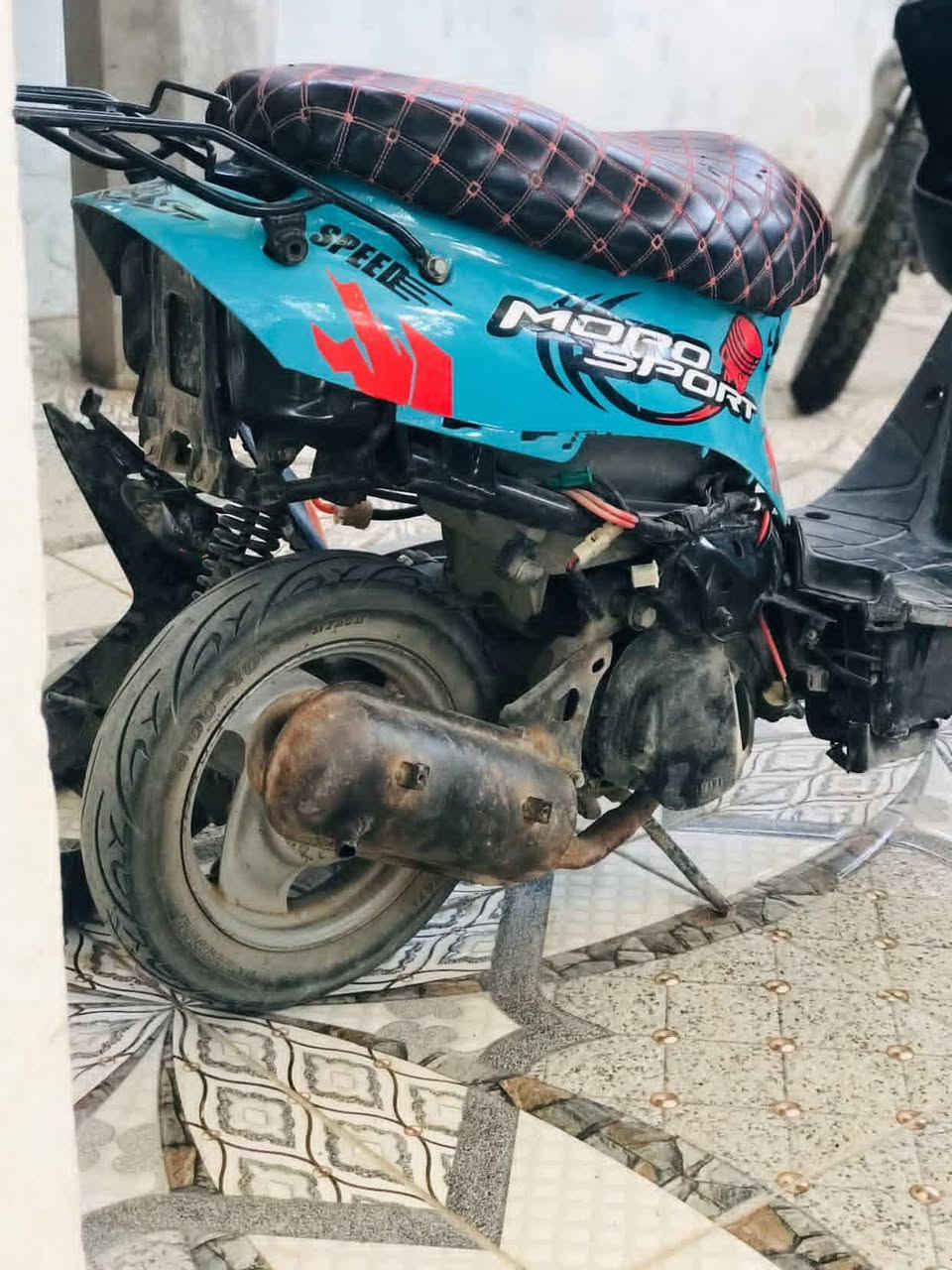 السلام عليكم دراجه للبيع دراجه 60 شلعه وسرعه اغراض كامله كل شي شغال سعر 250 بها مجال تواصل واتساب ***********
