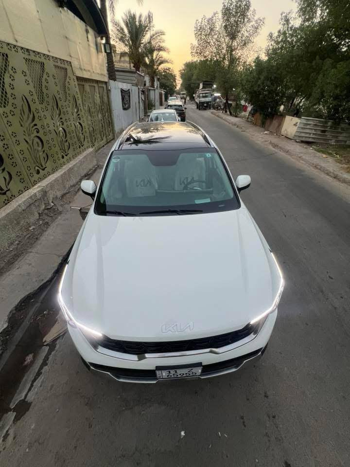 السلام عليكم كيا سورنتو موديل 2024 خليجي محرك 6 سلندر 3500 ضمان شركة  خمس سنوات او مية الف كيلو السيارة مكفولة كفالة عامة مكفولة من الدعامية للدعامية بدون أي ملاحظه 
السياره على وضعيه الشركه والسياره ماشيه 4 الاف فقط حقيقي 
استخدام نظيف جداً والسياره 
مواصفات السياره :
بنراما 
داتوشو 
بصمة 
تشغيل عن بعد 
شاحن واير ليس 
كشنات كهرباء
 سبعه راكب 
تبريد ثلاث قطع
جنطه كهرباء
 سايد بريك بصمة 
ثلاث تحكمات
 أنظمة قياده
 كير موس
 شفتات ستيرن
 بردات
 حساس خلفي امامي 
مري شفط
 لايت لد وبك لايت لد 
والمكان البغداد 

سيراره جديده مال بيت على إيدي هيه وزيرو

سعر سياره 325 قفل من الاخير 

للاستفسار ***********
