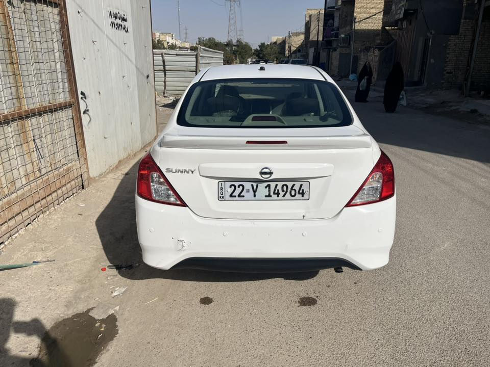 نيسان صني موديل 2025 
ماشية تقريبا 20 الف
بيهة فقط طخة صغيرة بالخلف مبينة بالصور
السيارة باسمي والسعر 123 وبي مجال بسيط جدا 
مكان بغداد 
تواصل ***********
