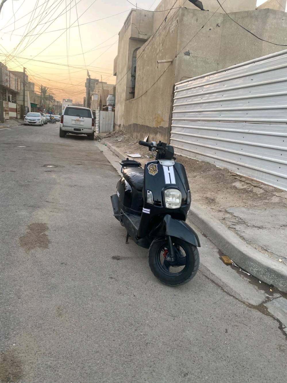 سلام عليكم بوليس للبيع الدراجه شوفت عينكم نضافته هندر سلف مكينه خير من الله انت تجي تشوف بعينك الدراجه كفراتها بلاديه كلها ع البلاد سعرها 550 وبيه مجال حك الجيه *********** اتفضل خاص وخادم الك البياع حي التراث