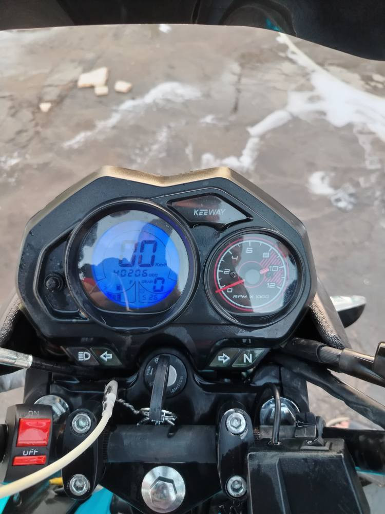 السلام عليكم ار كي200 سي سي رقم اربيل تحويل ثاني يوم كفاله عامه مكينه مامحطوط عليها سبانه ماشيه 40 الف دراجه كامله مكمله بدون نواقص السعر مليونين و 250 الف بيه مجال للطيبين مكاني بغداد السيديه ***********
