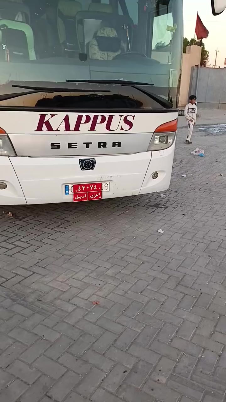 سلام عليكم باص أم سيوف  حجم  17  للبيع مكينه  8  دبل سوبر  كير عرجه سياره جاهزه من كلشي وخير من الله للاستفسار أرقم *********** ما متواجد خاص فقط تصال
