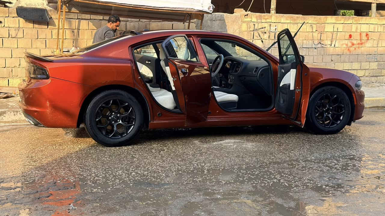 وياله للبيع فقط حجم 18 تخم تاير حساسات كله جديد واحد بي تصليح فقط  السعر 350 المكان ديوانية اتصل ***********
