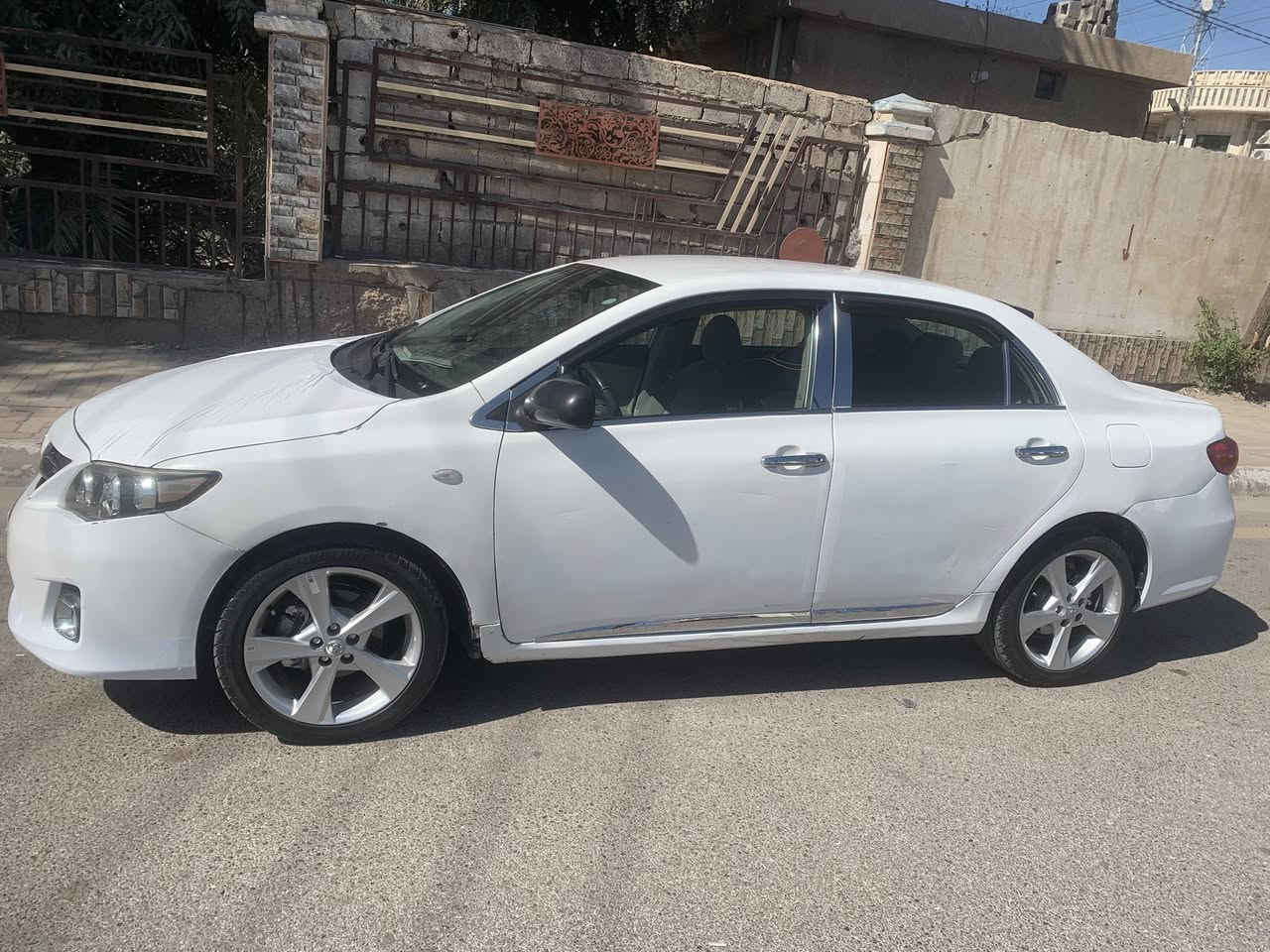 السلام عليكم ورحمة الله 
اخوان الغوالي كورلا 2009 محدث 13 خليجي للبيع او مراوس حسب القناعة كير محرك صدر تخم تاير رقم اربيل ب اسمي بيهه صبغ احزام بيهه طخه بلجاملغ الامامي وبيهه طخه بلجاملغ الخلفي مكانهه بغداد الدوره قرب علوة الرشيد 
سعرهه 98بيهه مجال 
تلفون ***********
