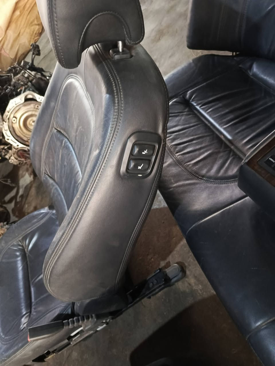 كشنات ازير ٢٠٠٩ نظافه, 100%100مكان بابل ناحية الشوملي ***********
السعر ٦٠٠ وبيه مجال
