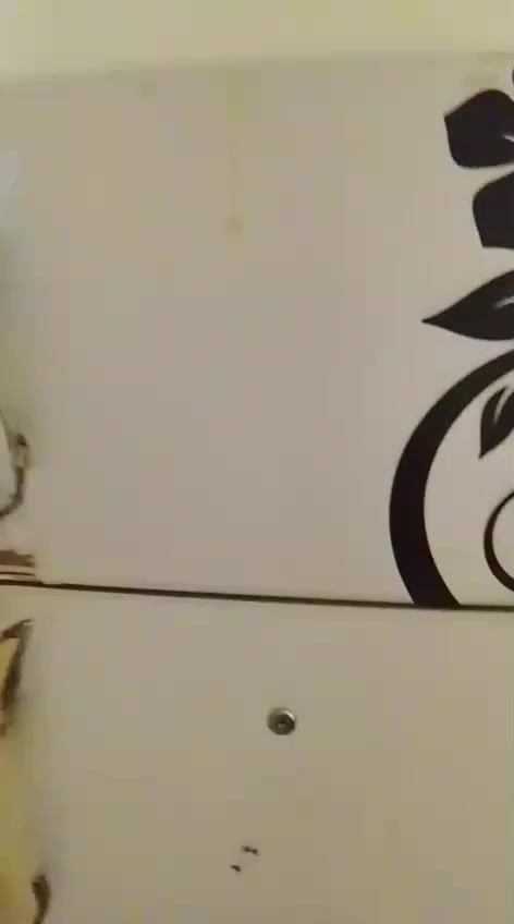 سلام عليكم ثلاجه للبيع تجميد فول مكفوله سعر 75 قفل للستفسار ***********
