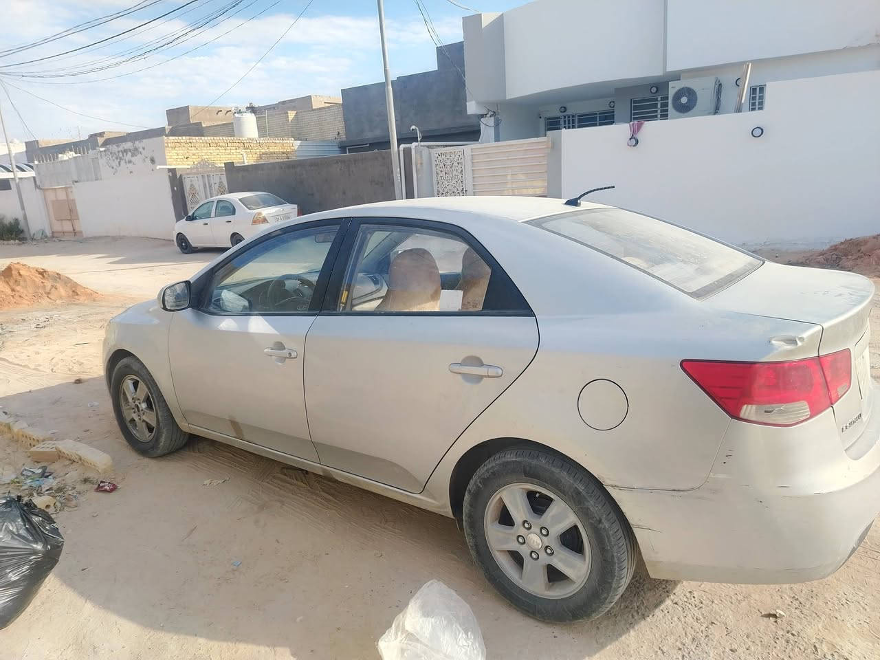 السلام عليكم سيراتو 2013
رقم نجف جاهزه جديده قطعه وحده صبغ
وباقي مكفول دحجات شغلات بسيطه
***********
سعره ٩٥
