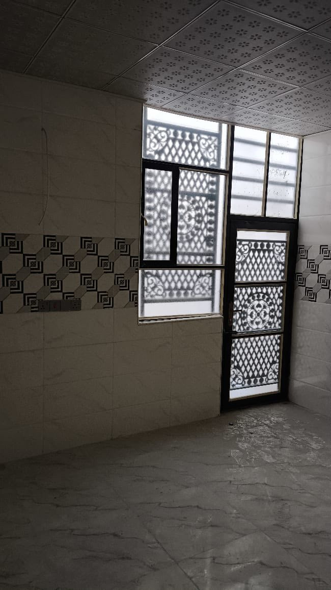 بيوت للبيع مساحه 75 متر طابق واحد !! 

شارع الرابط مجمع الأبداع السكني قرب العلوه المركزيه مال كربلاء قريب على مجمع العباس السكني ،

 سعر البيت ب 55 نقد وبيهن مجال واذا اقساط سعر البيت 60 مقدمه 40 و500 بالشهر 

للاتصال او واتساب 
***********
