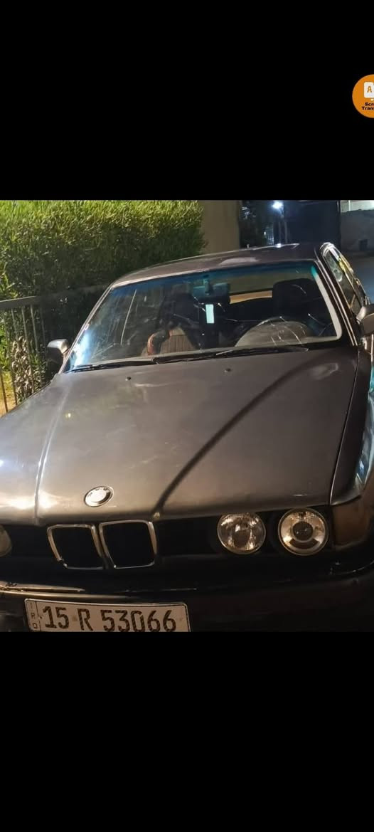 السلام عليكم 
بي ام "BMW" للبيع 
مديل  1991 
السياره نضيفه كما مبين بالصور 
و سعرهه مناسب  و ترهم مراوس حسب الاتفاق 
***********
ومتوفر واتساب

