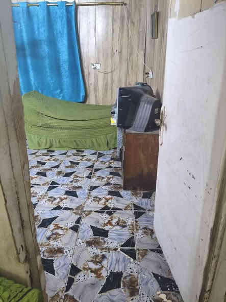 سلام عليكم الدار للبيع 220 متر غرفتين وهول وكله سيراميك وكراج جبير يحوي 3 سيارات ولكراج ول ترك كله شتايكر للاستفسار ***********
البيت بلغزاليه بشارع المشجر
