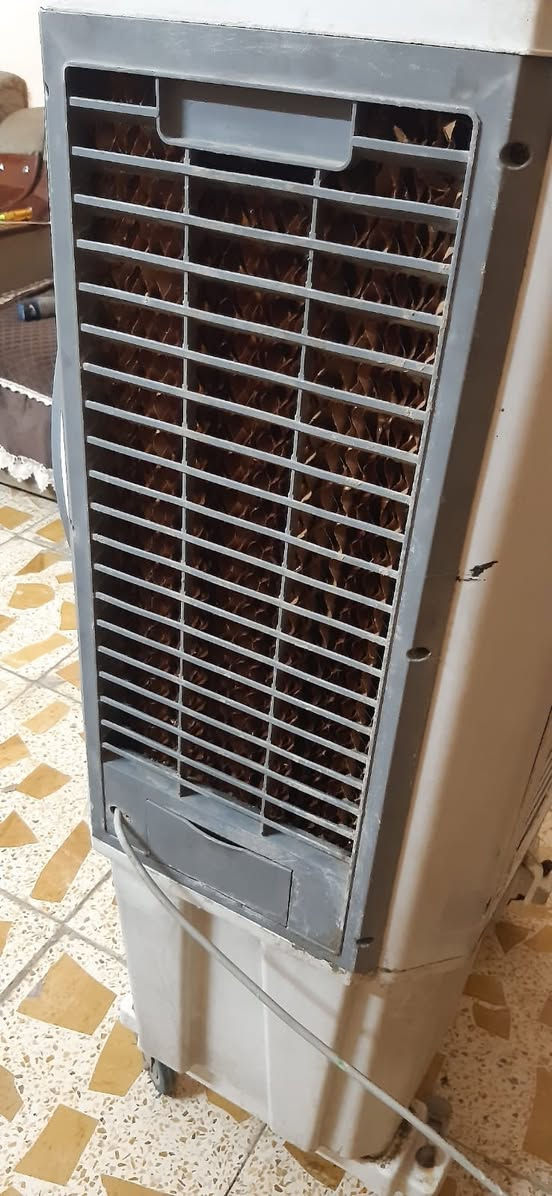 السلام عليكم كونفيرا حجم وسط شغاله ونظيفة فقط ضرر الدكمة مال موزع متطفى بيها كسر يعني الموزع باقي مشتغل السعر ٩٠ وبيها مجال بسيط بغداد مدينة الصدر


**إذا كنت صاحب هذا الإعلان وتريد حذفه لأي سبب، رجاءا أرسل رسالة إلى الدعم الفني**