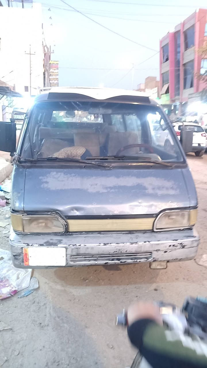 رخصد الدمن بسته للبيع مديل 94 بيها وكاله وراعيها موجود تريد مداور تريد وكاله السياره نضيفه لا خياس ولا ضربه مكينه وكير واكسن جداد حداديه نضيفه شواصي نضاف مكان حله السعر 33 وبيها مجال حك لجيه ***********
