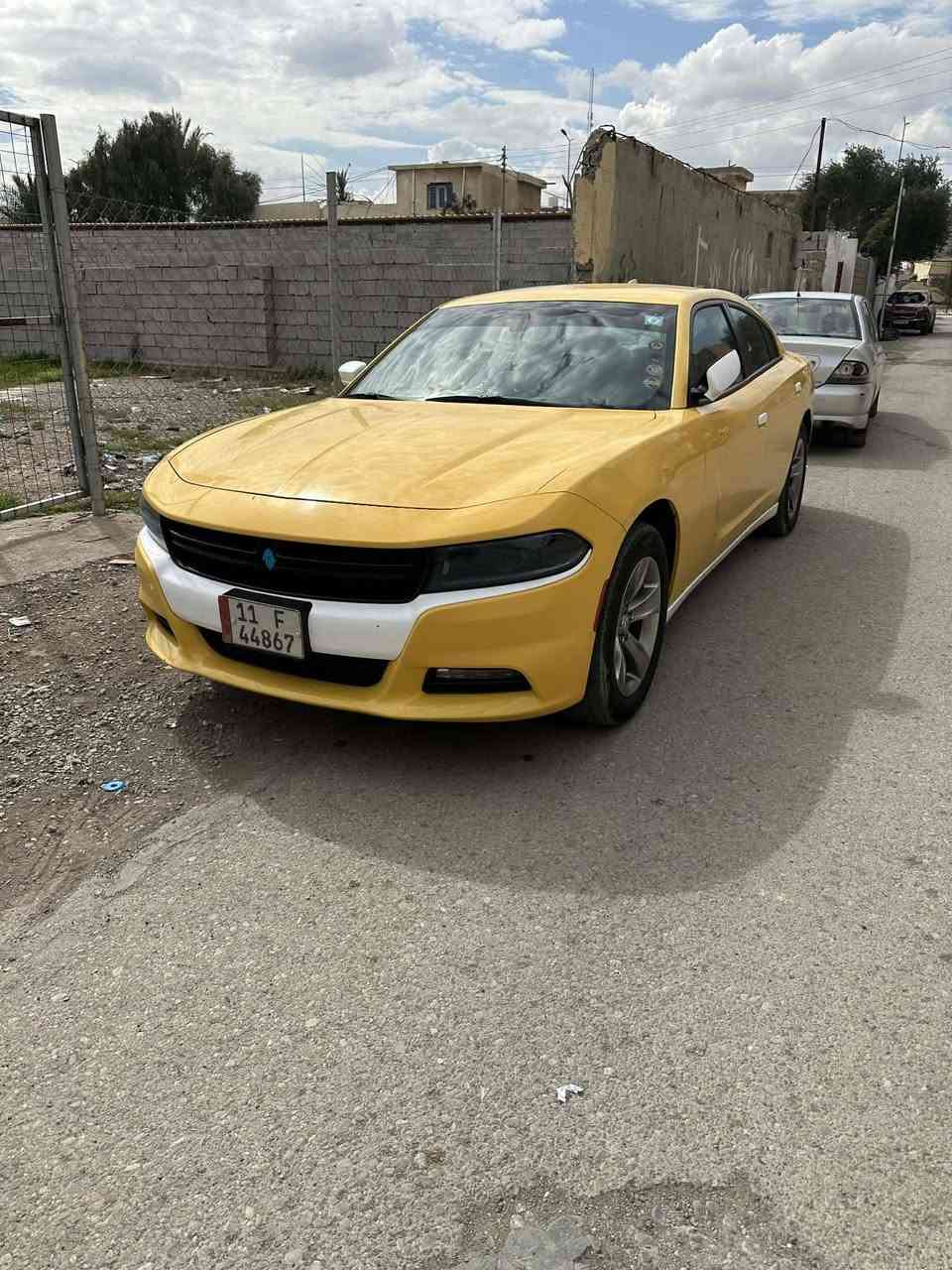 سلام عليكم اخوان جارجر موديل2022اجره للبيع رقم بغداد جديد منظومة غاز شغاله ماشيه 130 حقيقي ضررهه حالوب خفيف فقط بدون ارباك صور الضرر بلمنشور خطهه ديالى بغداد السعر245بيهه مجال بيع فقط بدون امراوس اخوان اني مكلف بلنشر للاستفسار اتصل ابصاحب السياره ***********
