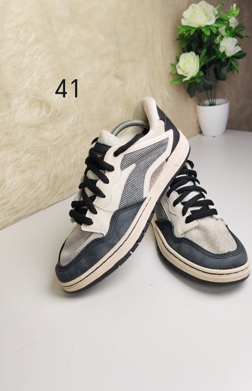 عرض لمده 24 ساعه  كميه محدوده 💥💥💥💥احذيه باله  نضافه 95% سعر القطعه 10 الف فقط 

يوجود توصيل لجميع المحافظات 3 الف فقط 🚕

متابعه للحساب حت يوصلك كلشي اول بأول 👍


**إذا كنت صاحب هذا الإعلان وتريد حذفه لأي سبب، رجاءا أرسل رسالة إلى الدعم الفني**