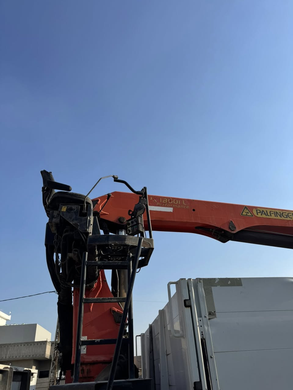 كرين بلوك وحش للبيع 
2014  حجم السياره 2545
حجم الكرين 18000 
بافكر 
السياره ماشي 600 
طخم تايه السياره جديده ما مشتغله بعد 
رجاآ الشراي يتصل 

*********** 

***********
بس الكورك بي واتساب
