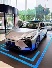 لكزس ES • ٢٠٢٦ • سيدان فاخرة