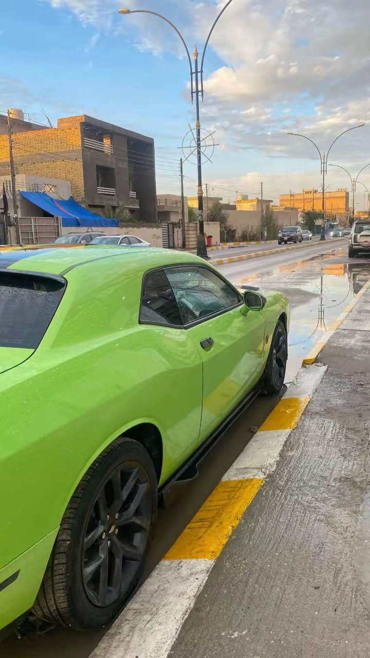 🟢 Dodge Challenger 2020 SXT 🟢
حجم المحرك V6 سلندر (3.6L)

لون تفاحي.      بلص

عداد المسافه 76الف mile

🔴)

🔴( السيارة رقم بغداد) 

🔴المواصفات :

بصمة تشغيل

بصمة أبواب

تشغيل عن بعد (Remote Start)

صندوق كهربائي

رادار جانبي (نقاط عمياء)

كشنات تحكم كهربائي

تحكمات + شفتات استيرن

حساسات خلفية+كاميرا

مانع انزلاق+ABS

Apple Car Play

Android Auto 

وضعيات القيادة Drive Modes

وبقية المواصفات مواصفات المعروفة

ضرر جاملغين وعليه كت كامل هلكات

كير و محرك شغل وطلع 

🔴(العنوان/ ناصريه)

🔴للاتصال/***********

السعر175

سياره جديده ماتصرف عليه الف
