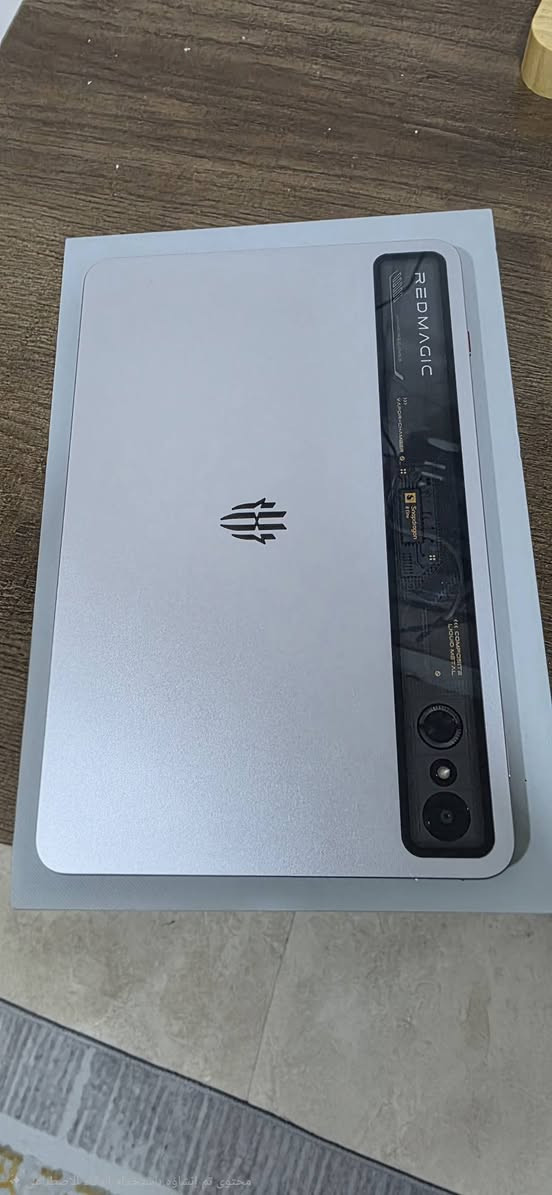 ريدماجك استرا 
  ذاكرة  256/12
نظافة ١٠٠%
ببجي 120 فريم
 معالج سناب دراكون8 
***********
