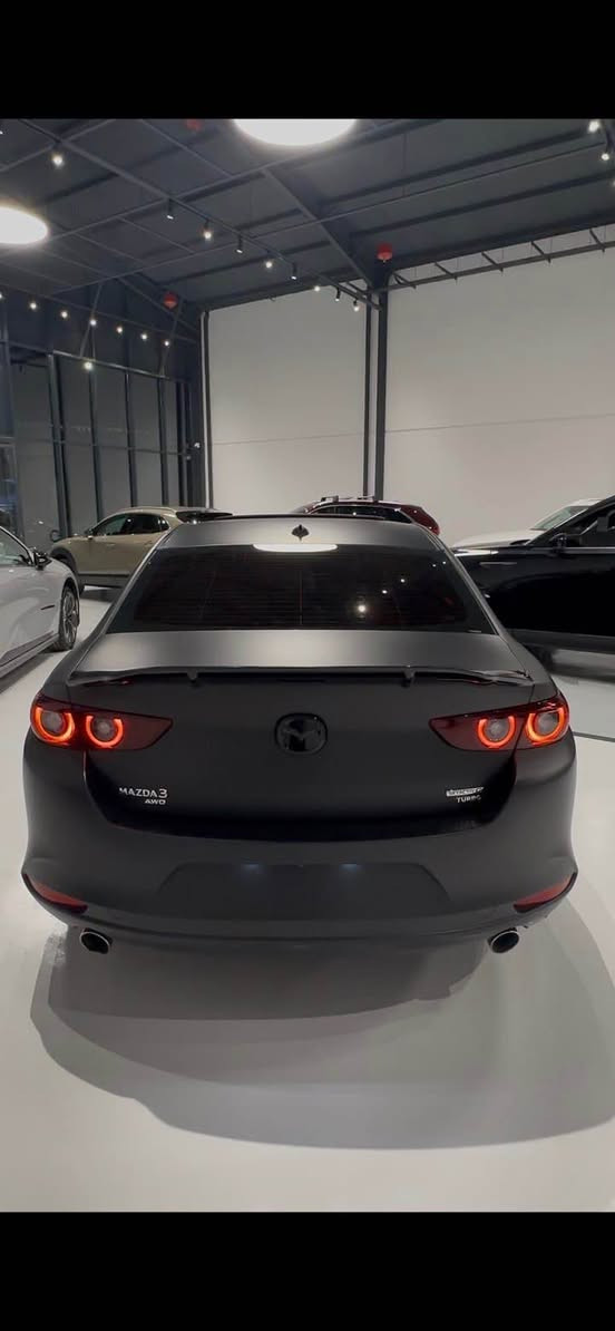 Mazda 3 premium 2.5 torbo All wheel drive  model 2022
 
‎مەکینە ٢.٥ تۆربۆ ٢٥٠ هۆرس پاوەر

مازدا محرك ٢.٥ تيربو 

‎سلاید  
‎لایت ئەڵقە 
‎شەفتی سەر سوکان
‎چوار جام فول ئۆتۆ
‎داتاشۆ
‎مکەبەرەی بۆس١٢ دانە 
‎کوشن هیتەر
‎سوکان هیتەر
‎کوشن خەزن 
‎ڕادار ئۆتۆ ستۆپ 
‎ڕاداری خەتی جادە 
‎ڕاداری ناو چەی کوێر 
‎فلچەی جام قەترە 
‎چوار جام فول ئۆتۆ
‎ئۆتۆ هۆڵد 
‎حاسە
‎برێک بەسمە
‎بەسمە 
‎دەرگا بەسمە 
‎لایت فول لید 
‎لایت ئۆتۆ
‎فڵچە ئۆتۆ لەگەڵ باران خێراو خاو ئەبێتەوە
‎دەرگا ئۆتۆ  واتا بۆ خۆی دایدەخات 
‎لایت دواوە فول لید
‎کوشن جڵد
‎کامێرا
‎ویل گەورە 
‎ویلی بیلادی ڕەش قەتران
‎تەبرید دوو بەش
‎کار پلەی 
‎ئەندرۆید پلەی

‎زۆر مواسەفاتی تر 

سەیارەکە ڕەقەمە هەموو شتێکی جائیزە تەنیا چەمەلەخی دوای سەکن بۆیاخە ئێرباگ بەس شان ١٨ هەزار میل ڕۆشتوە 
لەزگەی مات کراوە زەمانی ٤ ساڵی ماوە سەیارەکە هەمووشتێکی بەشەرتە 

0770 111 3032
***********

Mazda 3 
Premium

‎حجم المحرك : 2.5L ( 4,سلندر )

‎المواصفات : Premium

‎فول فول مواصفات 1/1

‎توربو
‎داتاشو
‎دةبل اكسل : AWD
‎فتحة سقف ( سلاید )
‎كيج الكتروني 
‎ بصمة ابواب 
‎بصمة تشغيل 
‎بريك بصمة
‎شاشة دشبول ديجيتال
‎اوتو ستارت Auto Start
‎اوتو ستوب Auto Stop‎
‎رادار امامي (تحديد مسار)
‎رادار جانبي  (نقاط عمياء)
‎رادار خلفي (التحذير من الاصطدام)
‎حساسات امامي
‎حساسات جانبي 
‎حساسات خلفي 
‎نظام : NORMAL
‎نظام : SPORT
‎سماعات BOSE
‎كشنات جلد
‎كشنات كهربائي
‎كشنات هيتر
‎تحكم استيرن
‎استيرن هيتر
‎تبريد لمس
‎تبريد مركزي
‎لايتات LED عدسة زينون بيلادي
‎بكلايتات LED بيلادي

‎وبعد هواية مواصفات…

‎الکیر محرك کهربایی کلە بشرط 

‎مکانە سلیمانیة السليمانية, العراق
