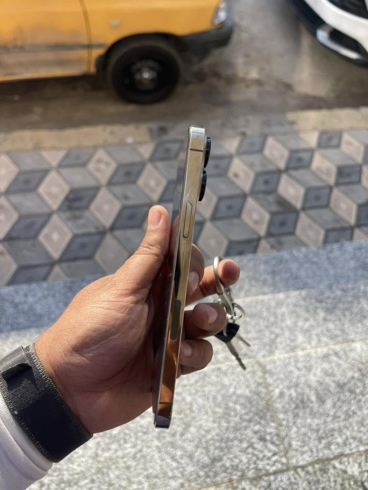 ايفون13برو ماكس  ذاكره256 بطاريه 77 جهاز نضيف كلش مكفول كفاله عامه وتر بروف امريكي نموذج mبس بي هاي النقطه الزغيره بلشاشه ممبينه وضمان متكبر  السعر 650 مكاني الغدير او بغداد الجديده الاتصال على الرقم***********
