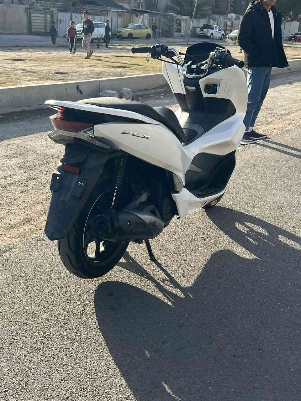 السلام عليكم بي سي اكس جيل الثالث كوري كفاله عامه مكينه مكفوله ما مفتوح بيه برغي دراجه جديده خير من الله مكان بغداد مدينه الصدر السعر 14وبيه مجال رقم الهاتف ***********
