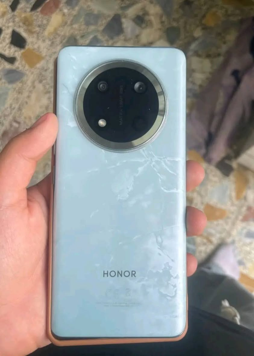 هونر x9c
ابيع ب 300 قفل او مراوس

بيه شخوط بل شاشه مو فطر

ملحقاته كامله من شاحنه وكارتونه

عنواني بغداد شعب

***********
