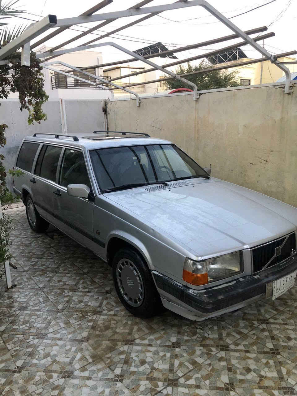 السلام عليكم للبيع VOLVOمديل 1990حجم 740رقم كربلاء السعر 55وبيه للاستفسار اكثر الرقم***********
