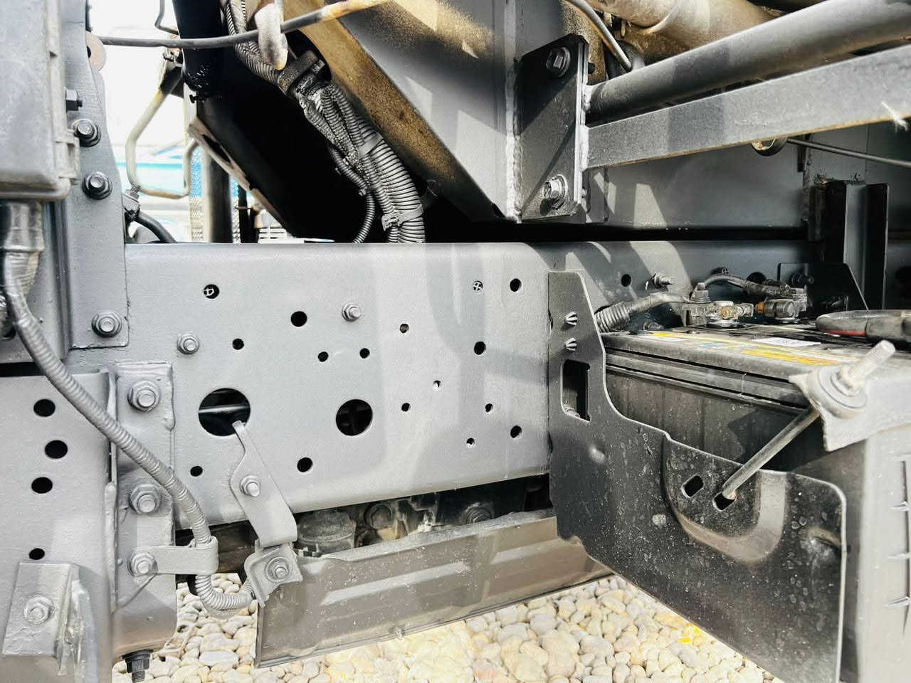 السلام عليكم هينو شيطان كبسه 8 ونص مكعب مكينه 6 سلندر 80 فول عادي مامشتغله ابد بعدهة جديدة تبريد شغال جهاز تفصال جديد ***********
