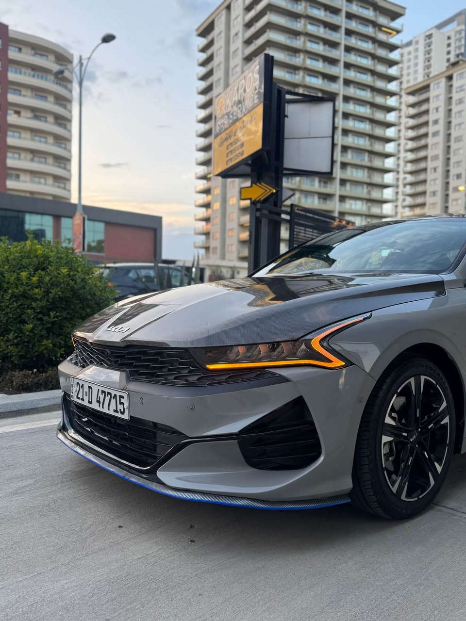 سلام عليكم
Kia k5 gt line 1.6 torbo
275hp
نضام الدفع امامي
موديل 2022

ماشيه 43 الف ميل

فول مواصفات 
بصمه تشغيل 
بصمه دخول بابين ذكيه صندوق ذكي 
بانوراما فتحتين 
رادار امامي 
كامره بالجامه تحديد المسار 
رادارات خلفيه نقاط عمياء 
اشاير بالمري وتدفئه بالمرايه 
6 عدسات اماميه 
لد نهاري برتقالي 🟠
بلوجكترات اماميه 
لد لخلفي مسطره 
ويل حجم 18 
شاشه كبيره تحكمات القياده من داخل الشاشه
كشنات جلد اسود 
كشنات كهرباء 
تدفئة كشنات 
تدفئة ستسرن 
ستيرن حرف D رياضي كاربون 
نفكيشن 
اوتو هولد 
سايد بريك دكمه 
شحن لاسلكي 
مع مخارج شحن جارج فاست تدعم ابل كار بلي واندرويد اوتو مع منافذ شحن خلفيه 
داخل احمربالكامل 

 ***********

السعر185$ وبيه مجال بسيط السليمانية, العراق
